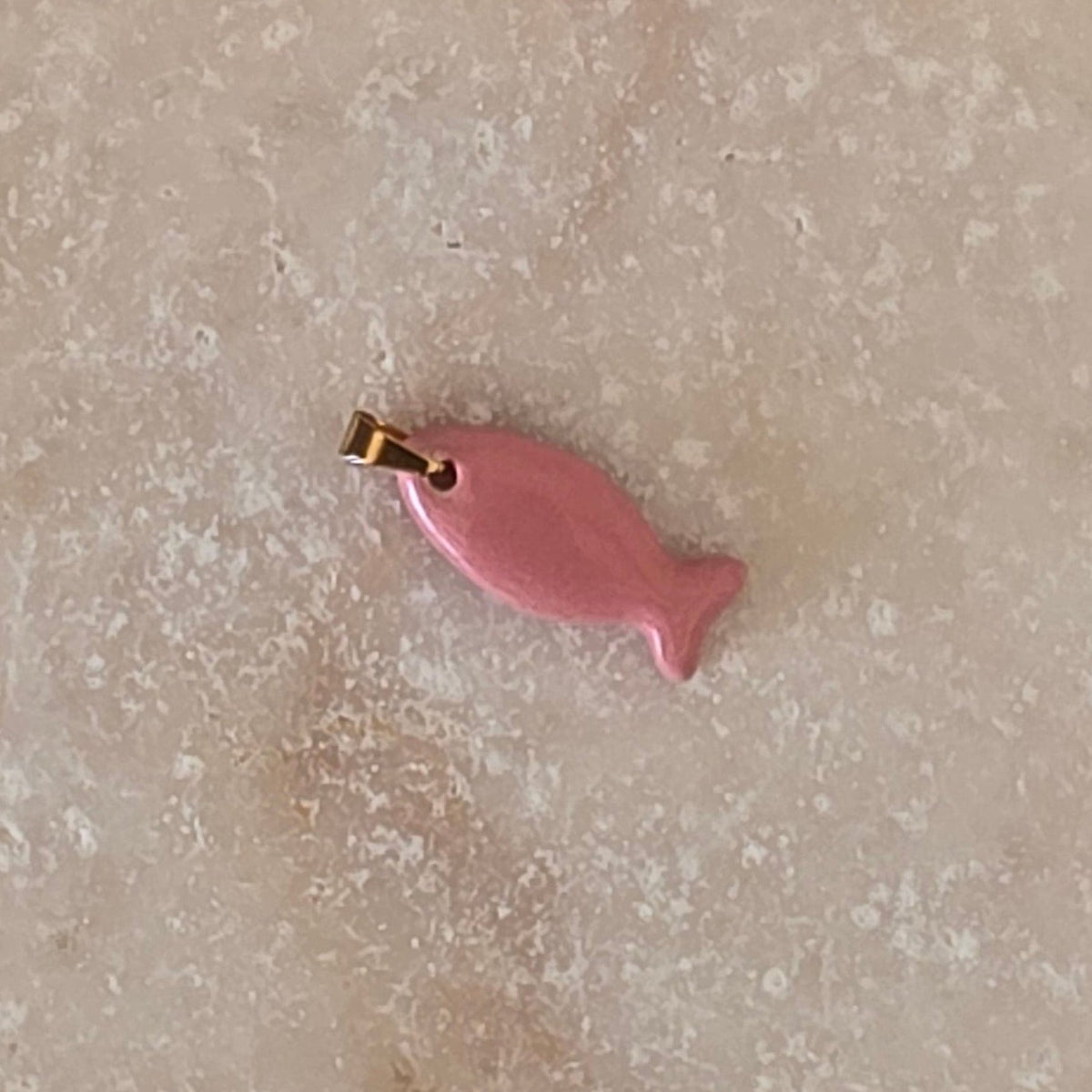 Colgante pez de cerámica esmaltada rosa - Aiabijoux